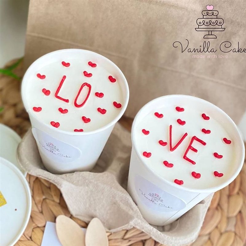 Cake to go — Love
