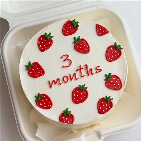 Vanilla Cake — Instagram