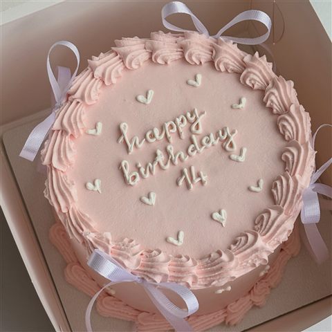Vanilla Cake — Instagram