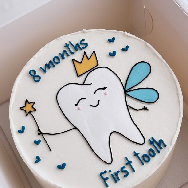 Bento tort «First tooth»